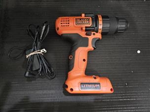 BLACK AND DECKER DRILL LDX172 Like New